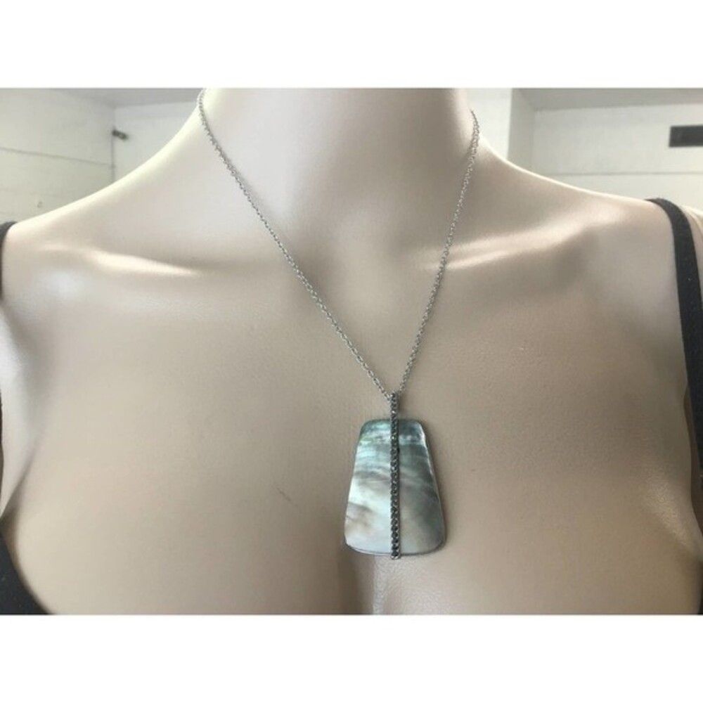 Silver Necklace With Shell